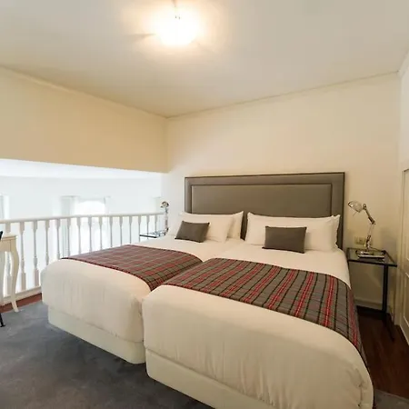 Centrico Duplex De Lujo En Vigo. *